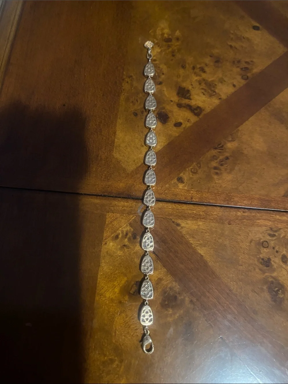 RARE! Kendra Scott Iridescent Susanna Stone Bracelet in gold - Picture 3 of 6